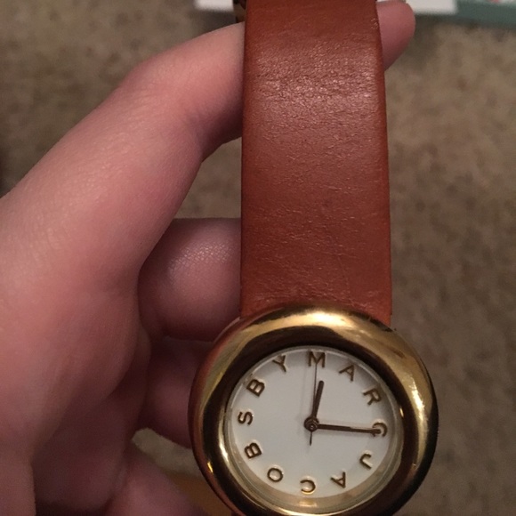Marc Jacobs Watch! - Picture 2 of 4