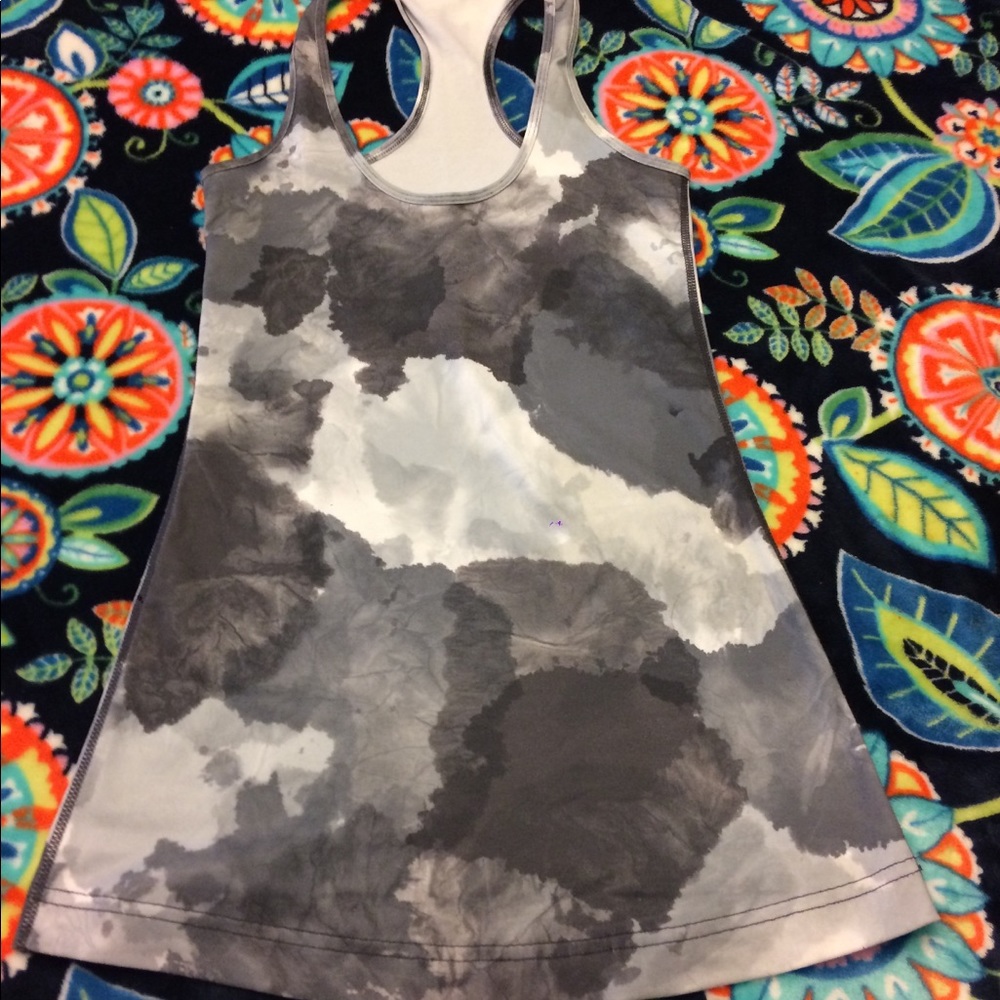 Lululemon tanktop