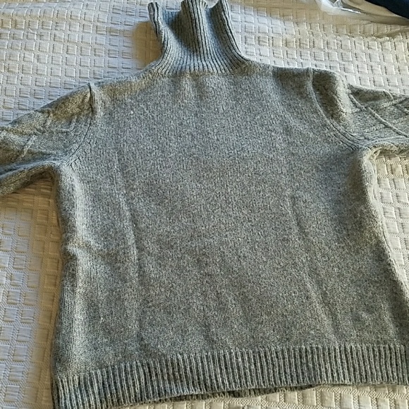 Limited gray embellished short sleeve sweater - Picture 7 of 7