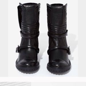 I just want you to see that this person is FRAUD !