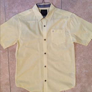 NWOT Calvin Klein Short Sleeve Shirt