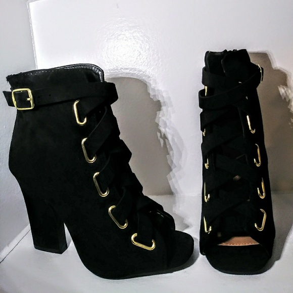 New!!! Open toe boots - Picture 2 of 4