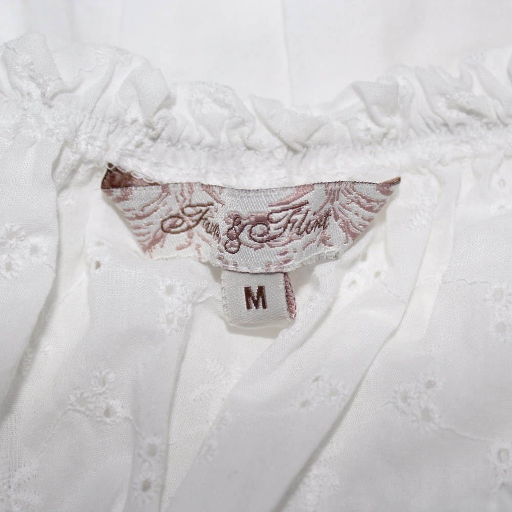 White Blouse - Picture 2 of 3