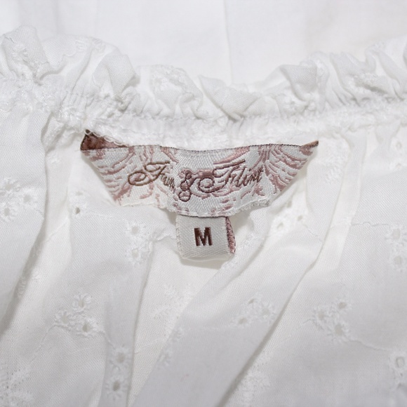 White Blouse - Picture 2 of 3