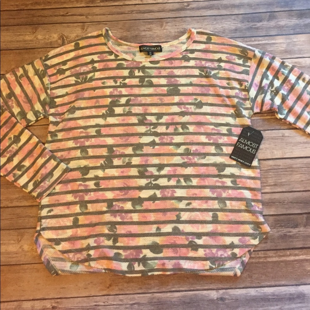 NWT Almost Famous Top