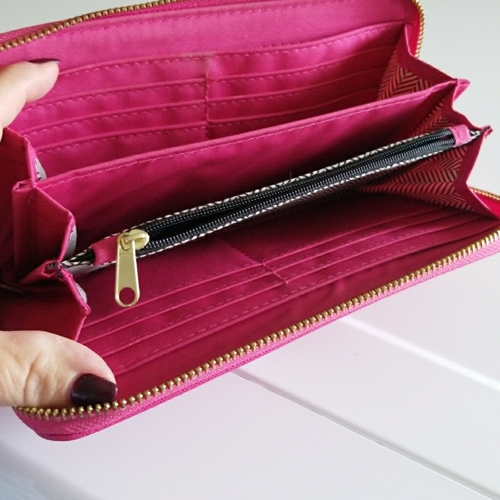 Woman's wallet - Picture 2 of 4