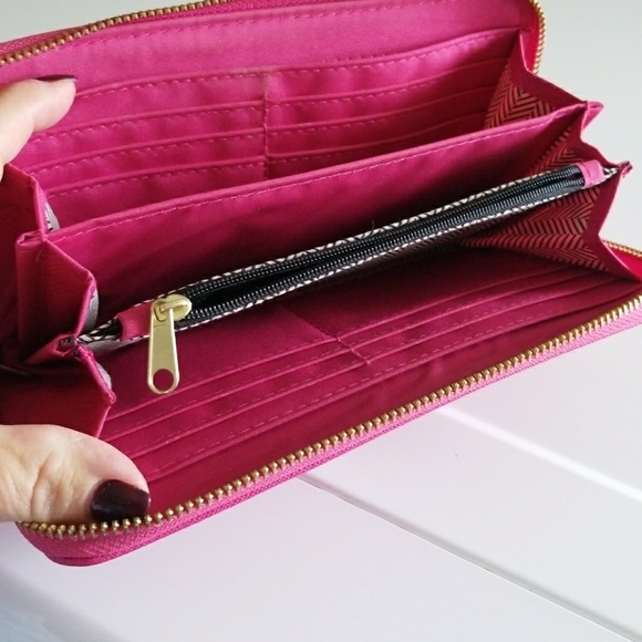 Woman's wallet - Picture 2 of 4