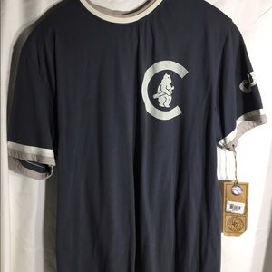 For sale is a Chicago Cubs ‘47 Brand men’s shirt