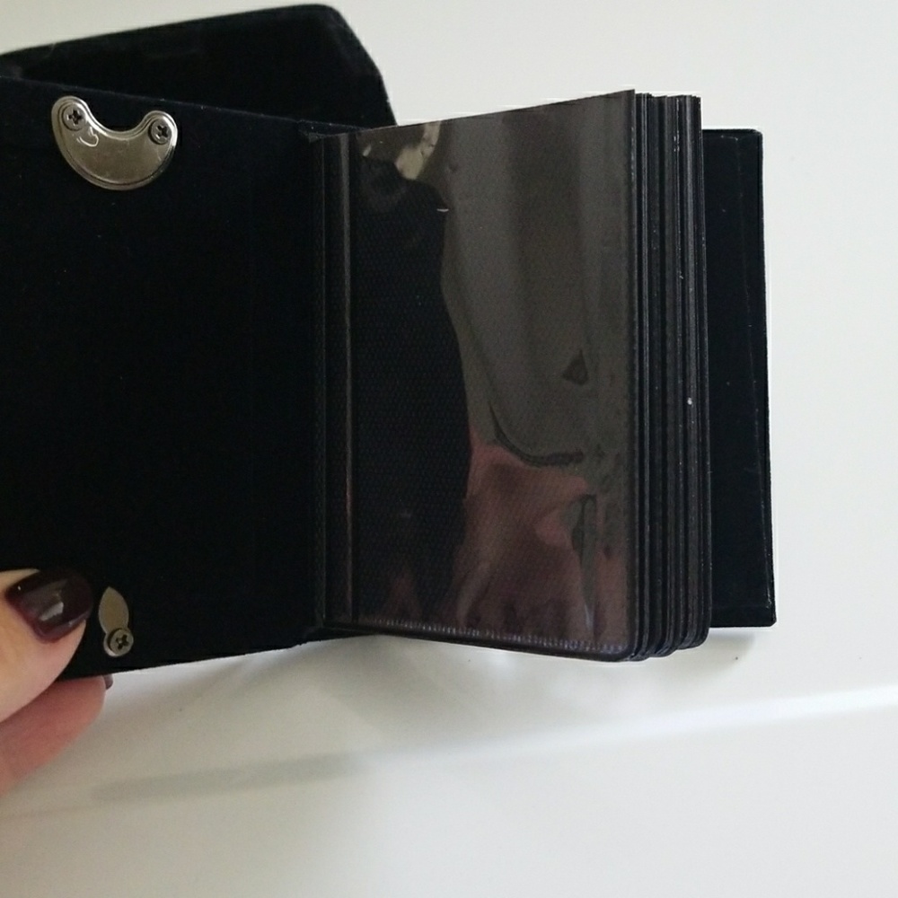 Mini Album - Picture 4 of 4