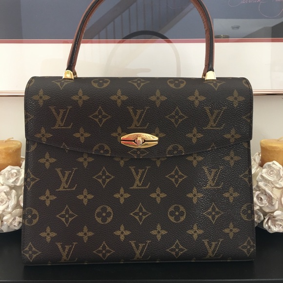 SOLD.Louis vuitton - Picture 2 of 2