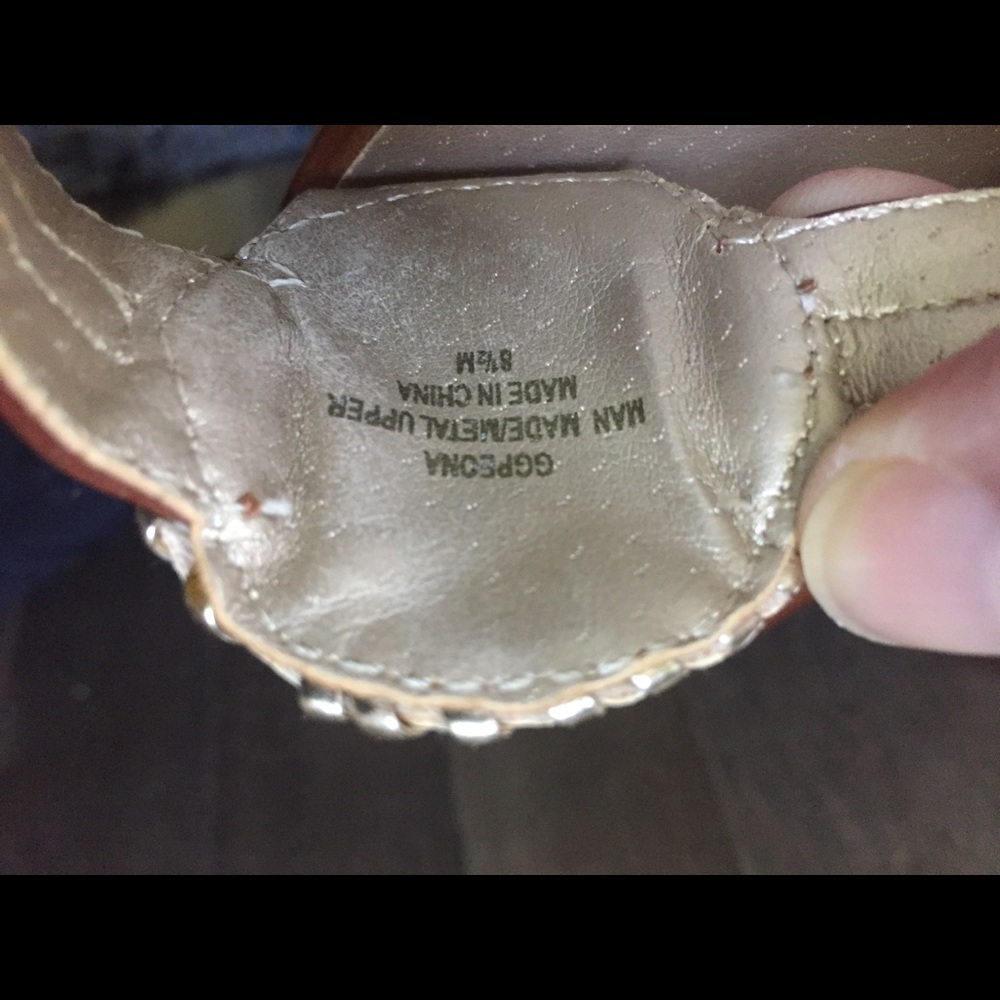 Guess platform 🧀 wedges - Picture 5 of 7