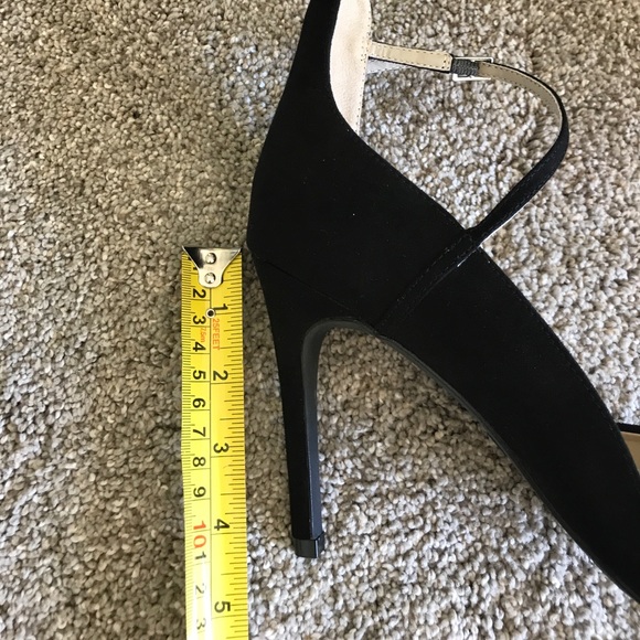 Sexy Pumps - Picture 4 of 4