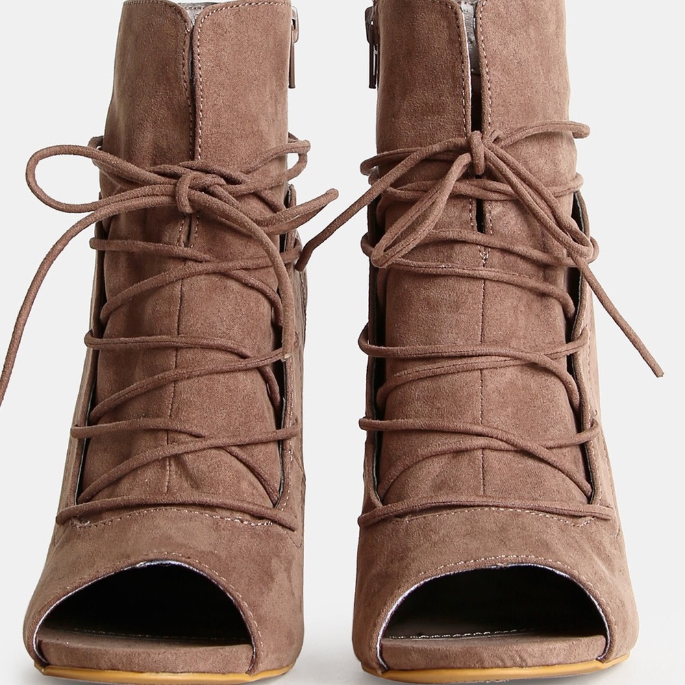 ๐๐ญFaux Suede Lace Up Stiletto Ankle Boots TAUPE - Picture 2 of 4