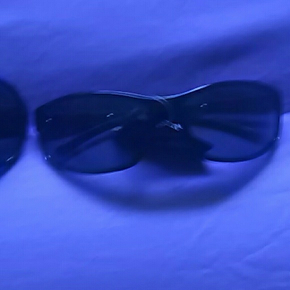 Sunglasses - Picture 5 of 5