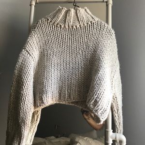 Heavy knit crop