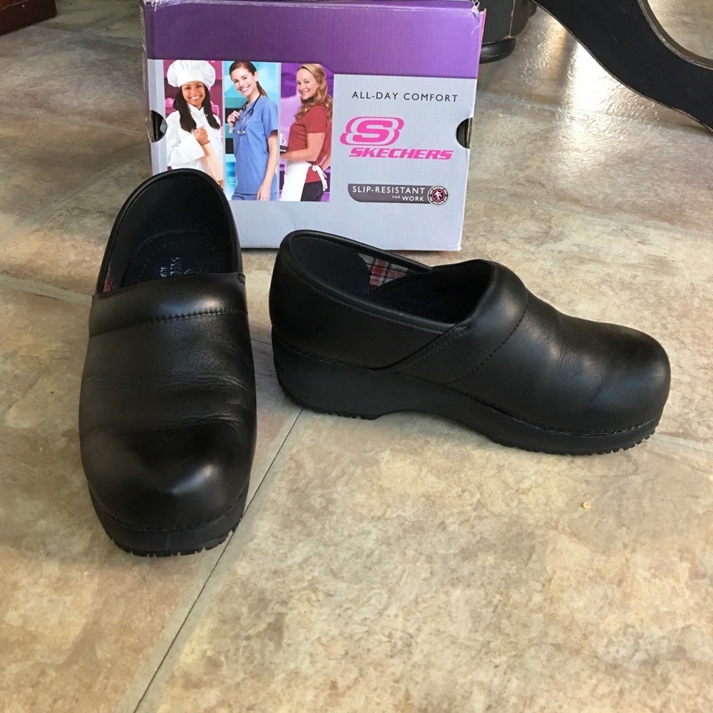 Skechers Black Clog.  Slip Resistant for Work.