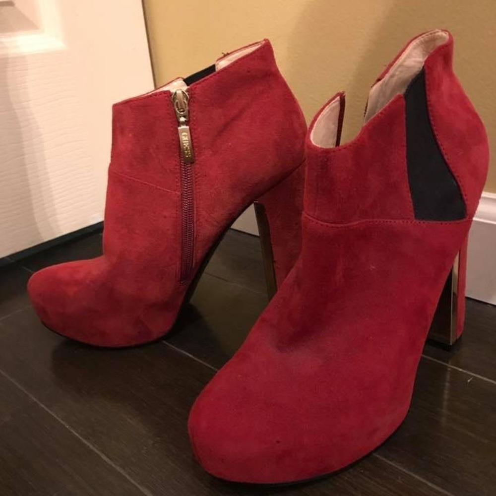 Guess booties size 8.5