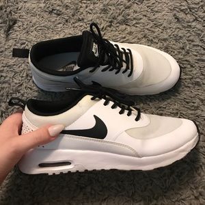 Barely Worn Nike Air Max Thea’s