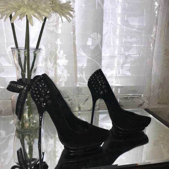 High heels - Picture 2 of 2