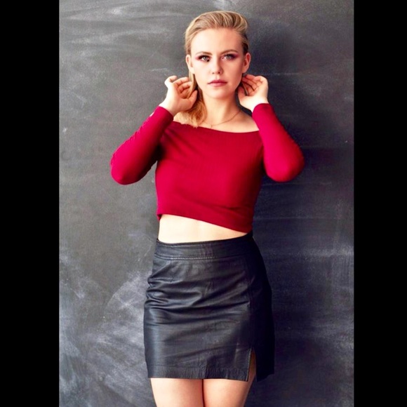 Sexy Long-Sleeve Open Cold Shoulder Crop-Wine Red - Picture 5 of 8