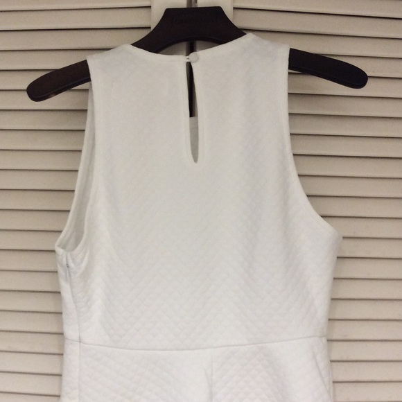 AF WHITE DRESS - Picture 2 of 4