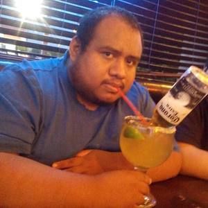 Meet your Posher, Luis