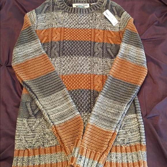 Sweater - Picture 1 of 2