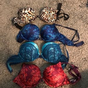 4 Victoria’s Secret Miraculous Plunge Bras