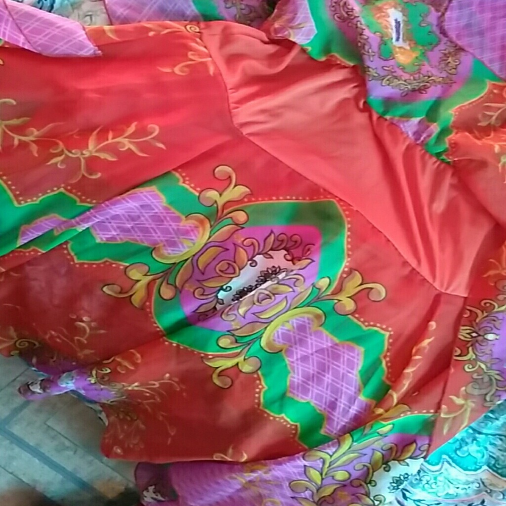 Dress - Picture 4 of 4