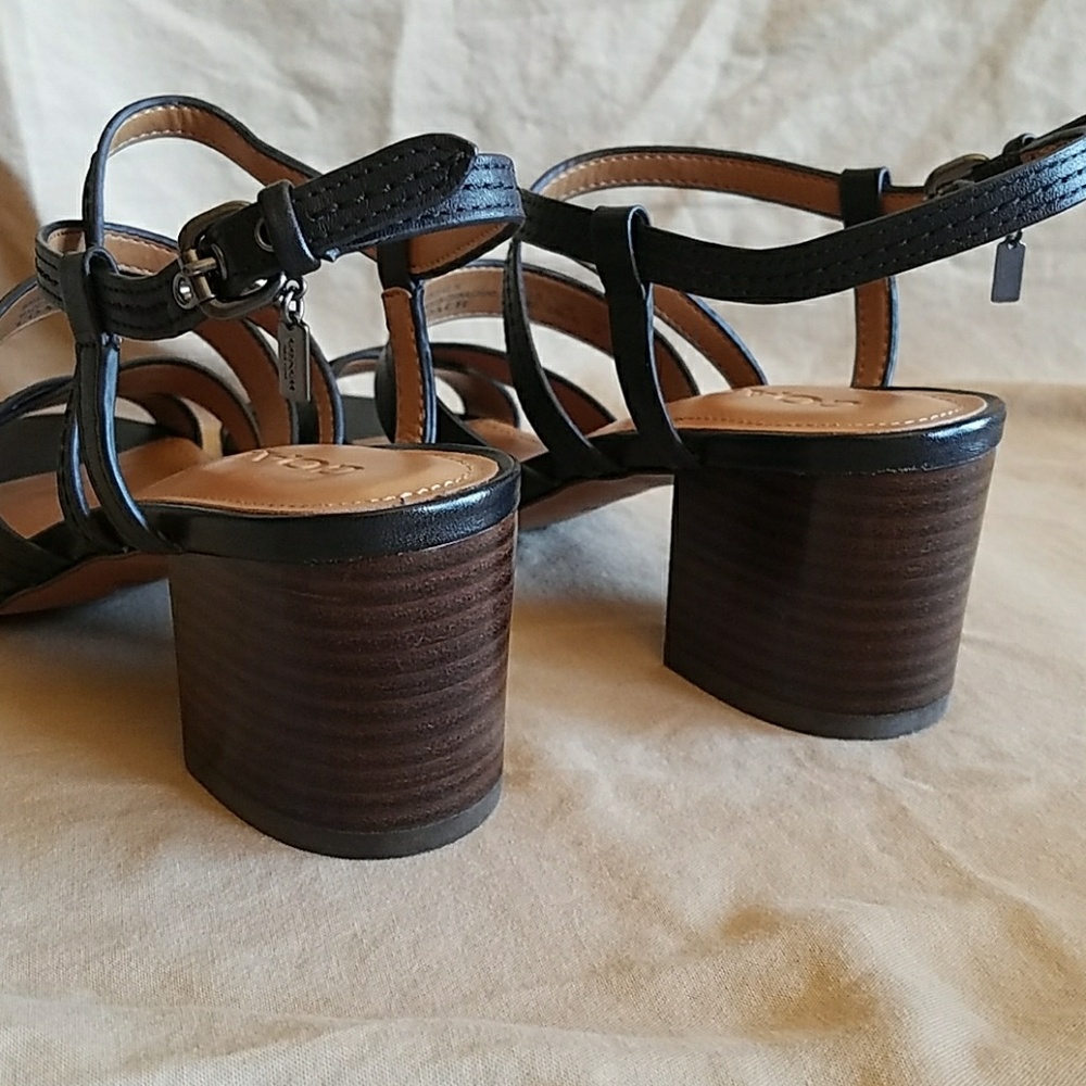 Coach black terri semi matte calf heels 6M - Picture 4 of 5