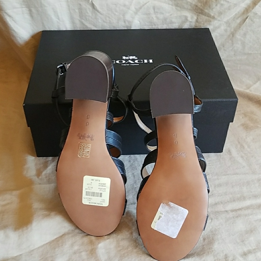 Coach black terri semi matte calf heels 6M - Picture 5 of 5