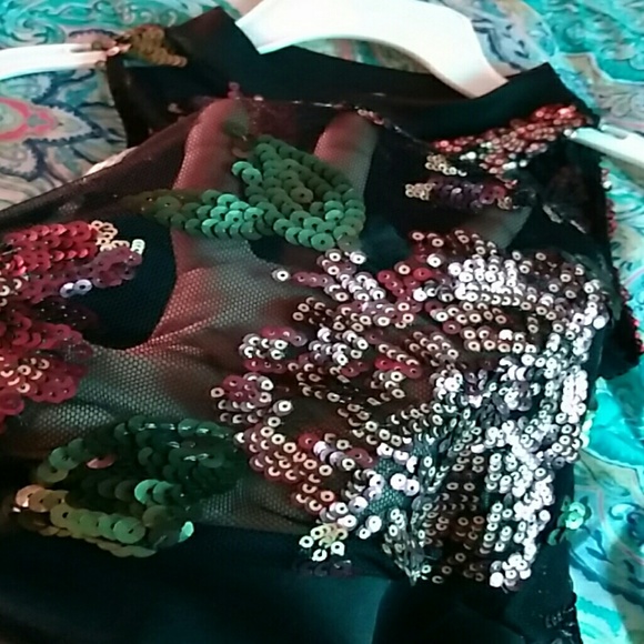 Dress - Picture 2 of 3