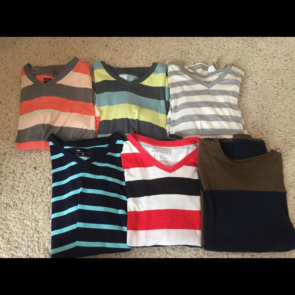 v neck tshirts urban outfitters gap bdg old navy