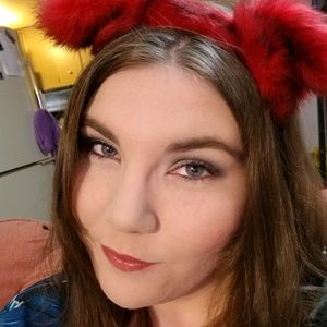 Meet your Posher, Umiko