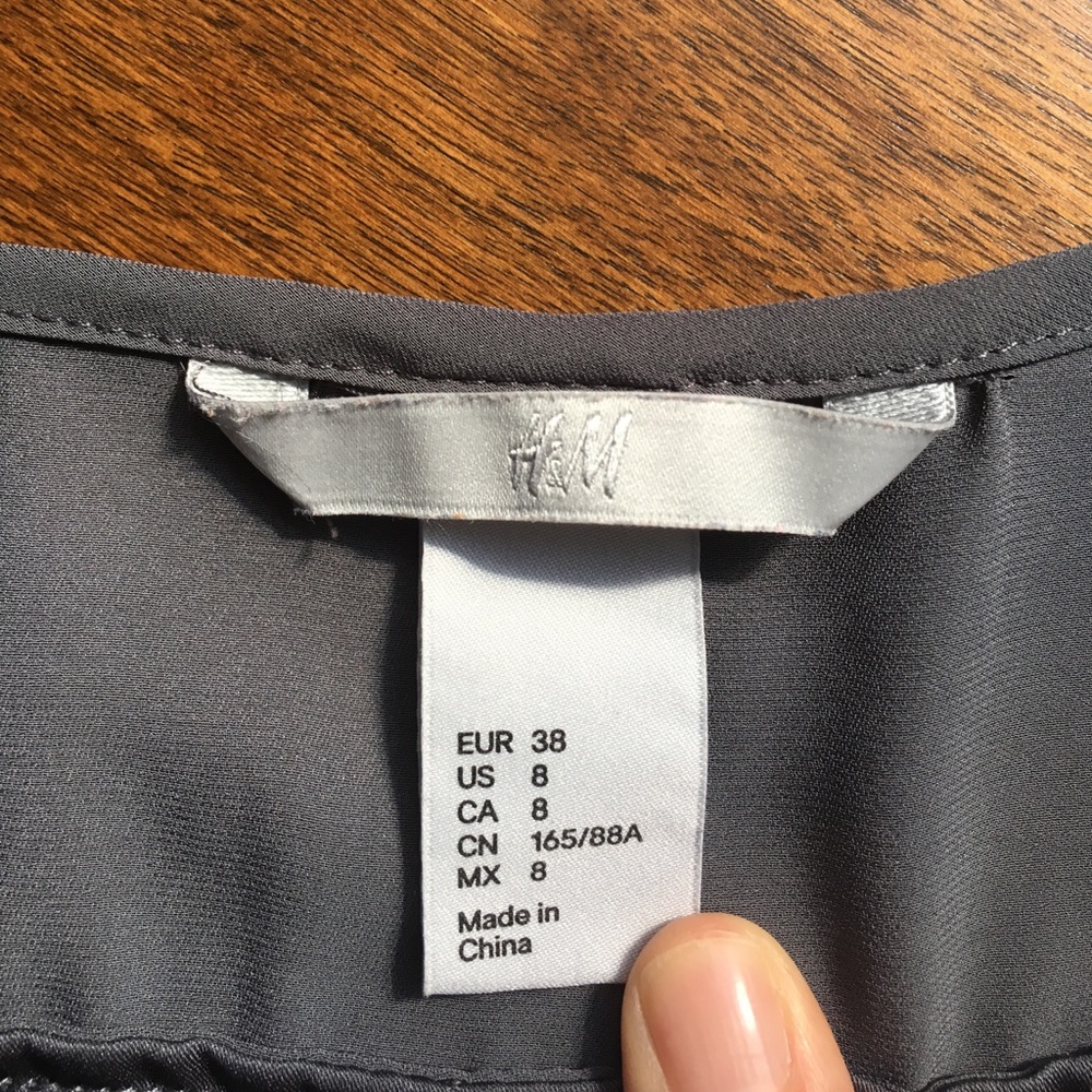 Semi sheer H&M tunic - Picture 2 of 6