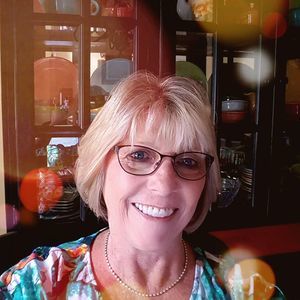 Meet your Posher, Lisa