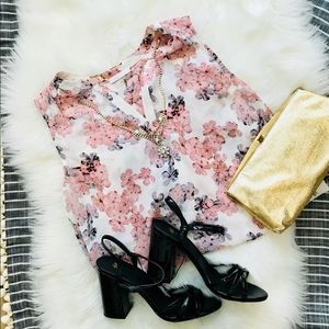 🌺Floral Sleeveless Blouse🌺