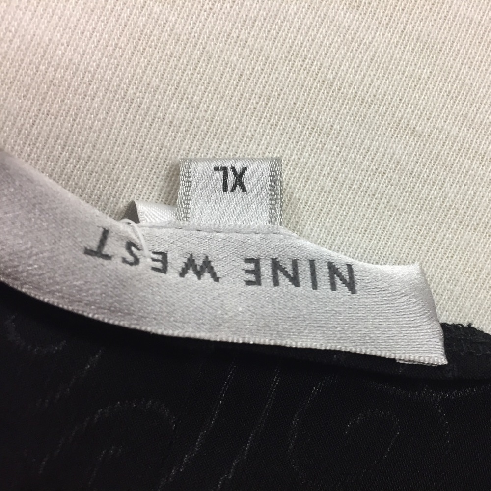 NINE WEST TOP - Picture 6 of 6