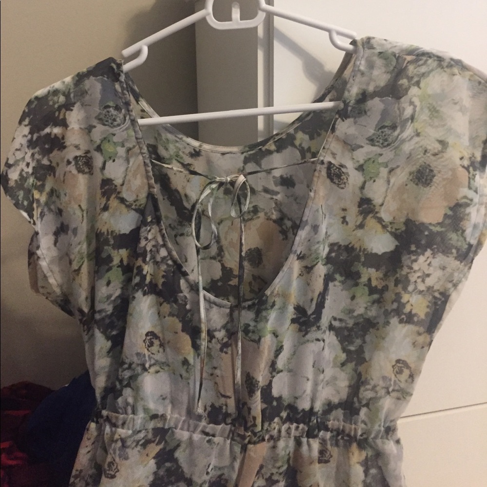 Floral Dress - Picture 3 of 4