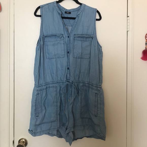 Mossimo Denim Romper 🎉 - Picture 3 of 6