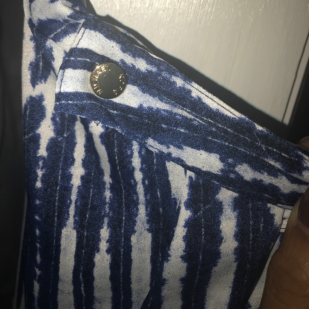 Blouse - Picture 2 of 2