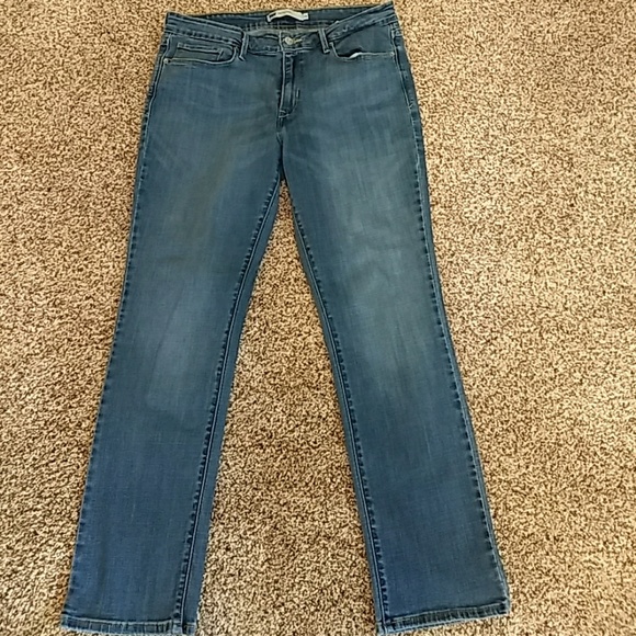 Levi's Jeans - Picture 2 of 4