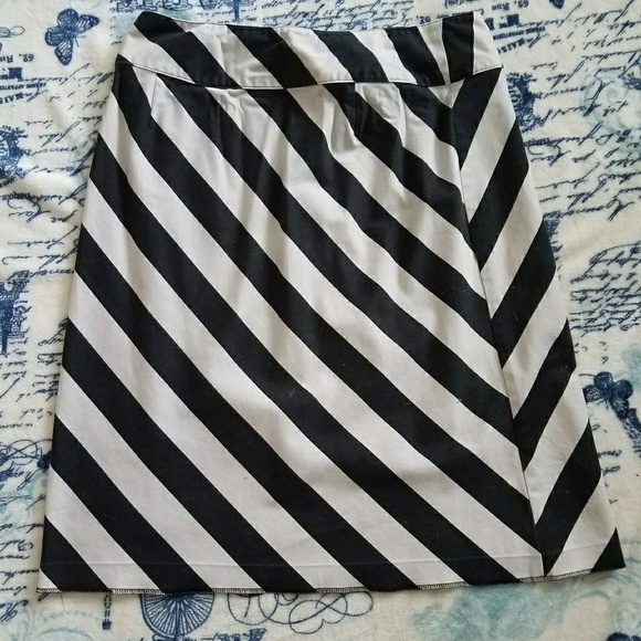East 5th Dresses & Skirts - **Striped grey and black skirt**