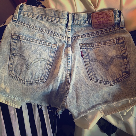 Levi jean shorts - Picture 1 of 2