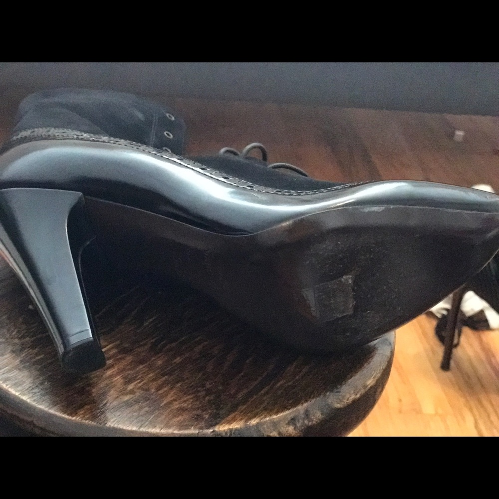 Marc Jacobs Booties - Picture 3 of 3