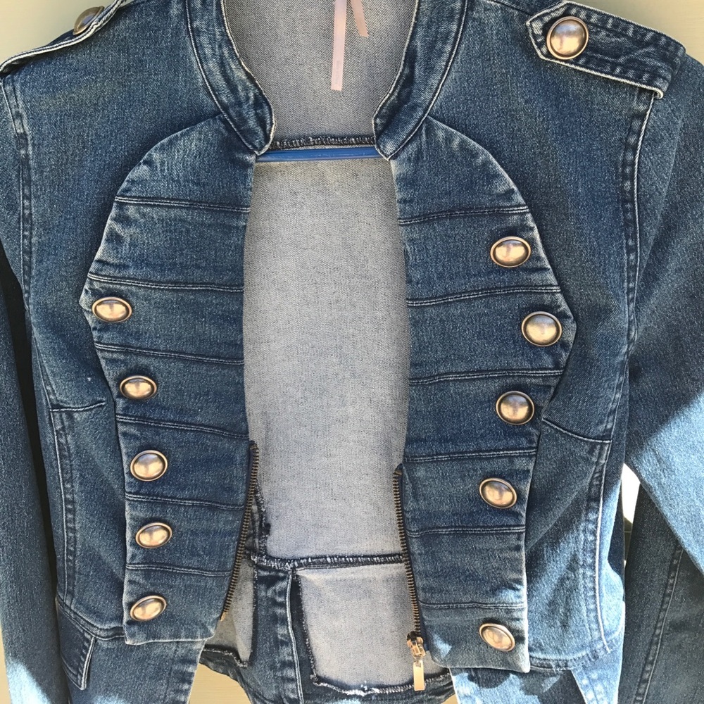 Denim jacket - Picture 2 of 8