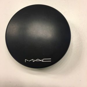 Mac Cosmetics Light Plus MSF
