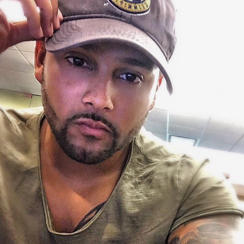 Meet your Posher, Robert