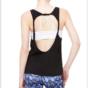 Alo yoga twist tank black M