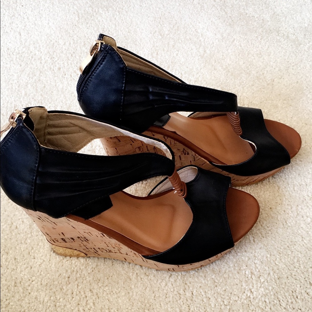 BUCCO CAPENSIS wedge sandals size ADULT 7